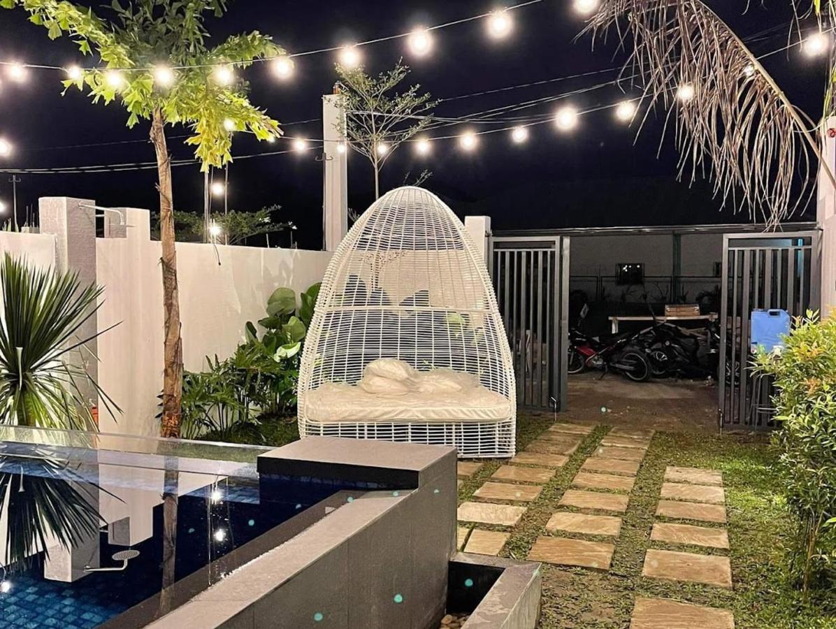 Hidden Haven Subic Villa W/ Infinity Pool エクステリア 写真