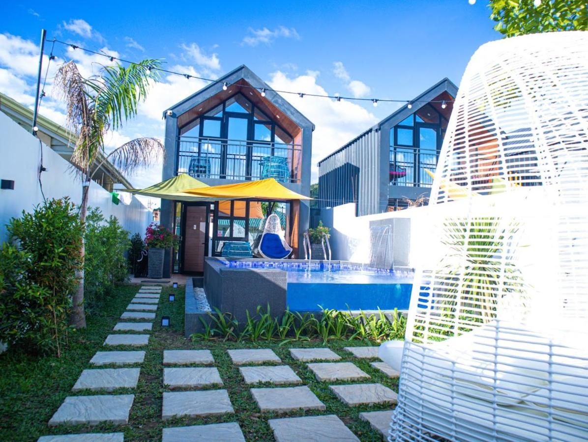 Hidden Haven Subic Villa W/ Infinity Pool エクステリア 写真